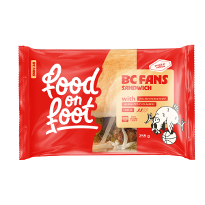 BC FANU СЭНДВИЧ С МЯСОМ КУРИНОГО КЕБАБА, МАРИНОВАННЫМИ ОГУРЦАМИ И СЫРОМ